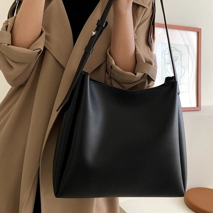 BELLA - SPACIOUS BAG - Elle Melbourne