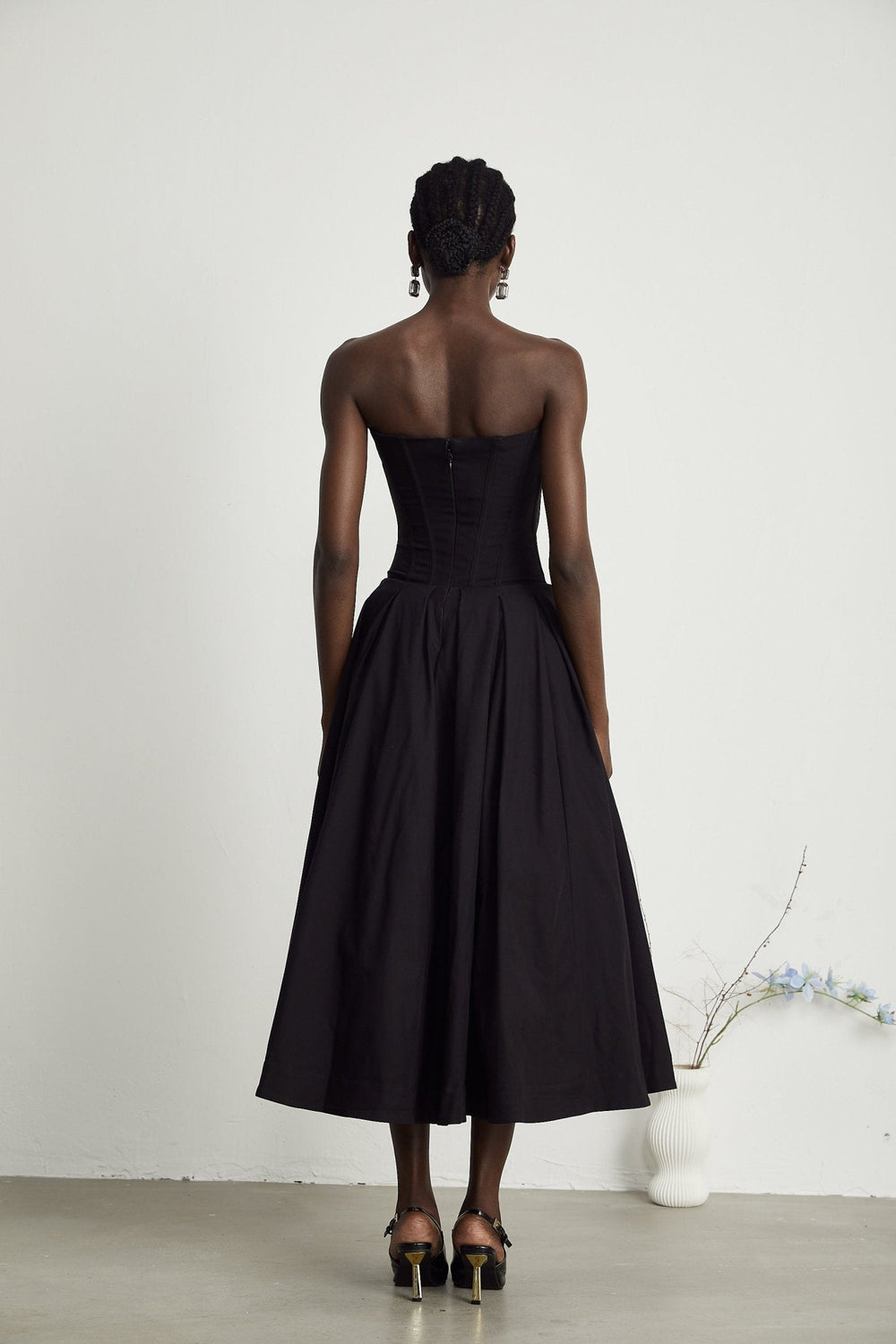 Esme | Elegant Off-Shoulder Corset Midi Dress - Elle Melbourne