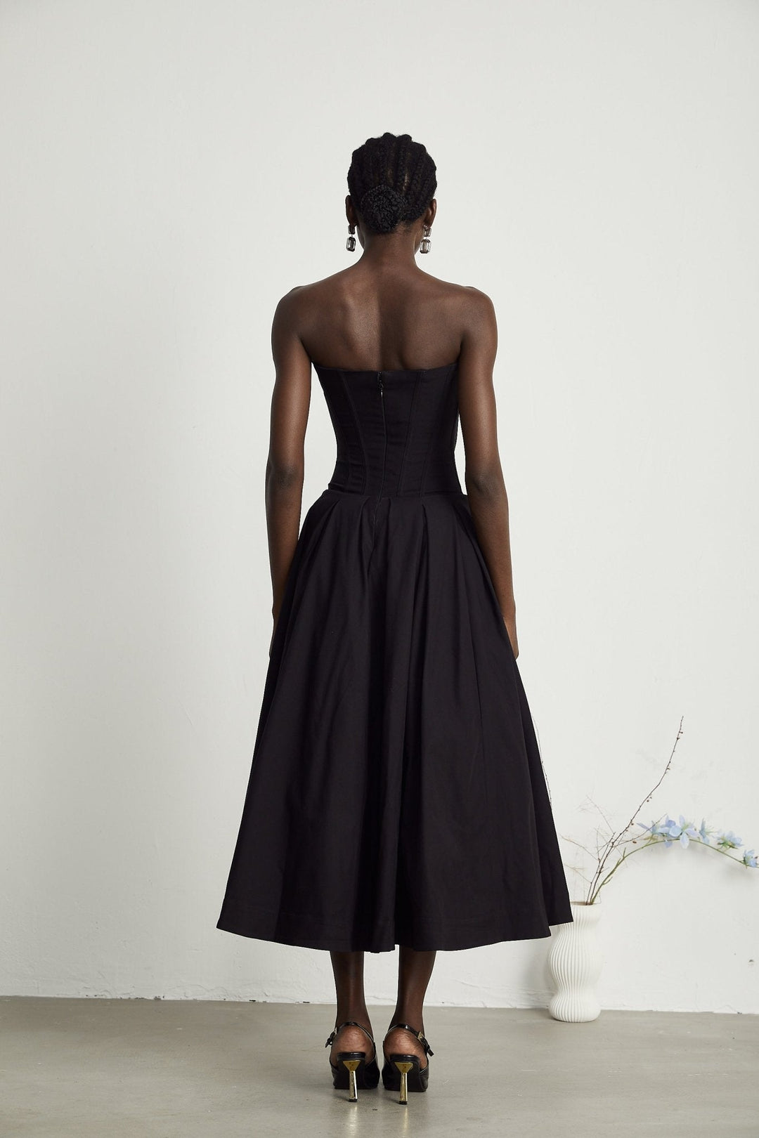 Esme | Elegant Off-Shoulder Corset Midi Dress - Elle Melbourne