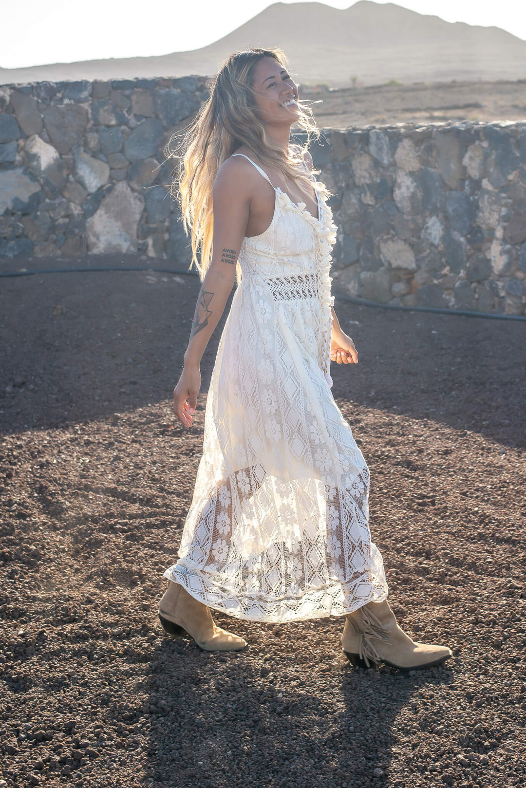 Stine | Stylish Lace Maxi Dress - Elle Melbourne