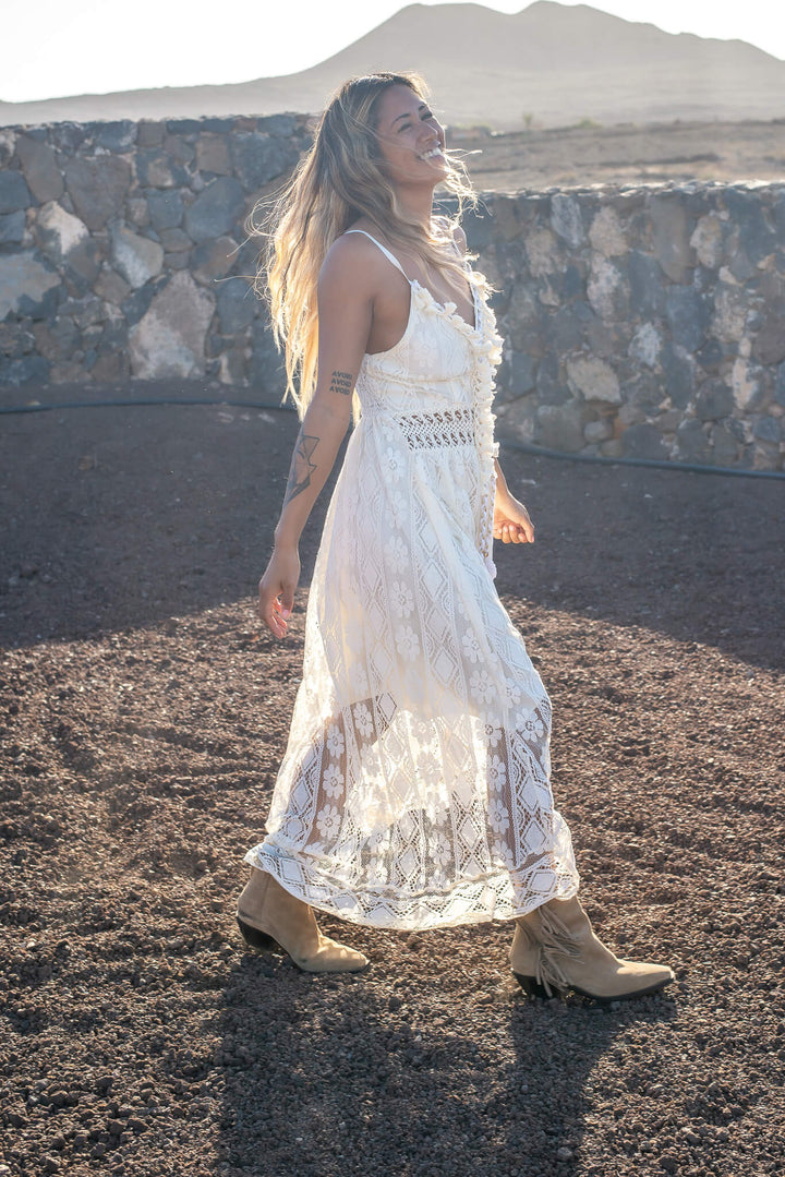 Stine | Stylish Lace Maxi Dress - Elle Melbourne